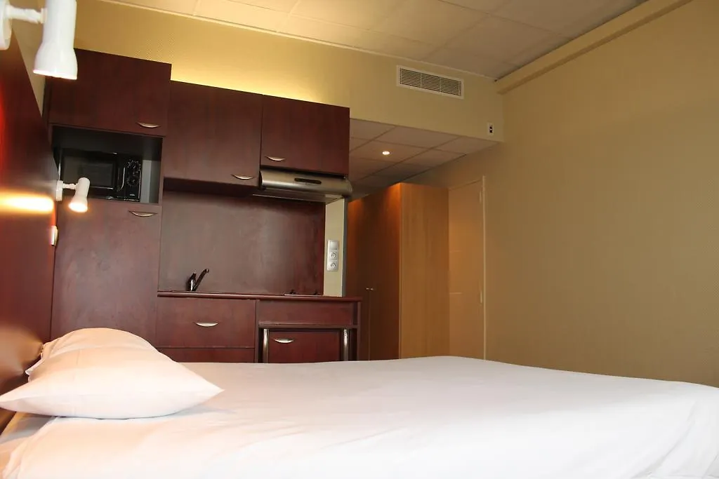 Aparthotel Le Relais De Thiais 2*
