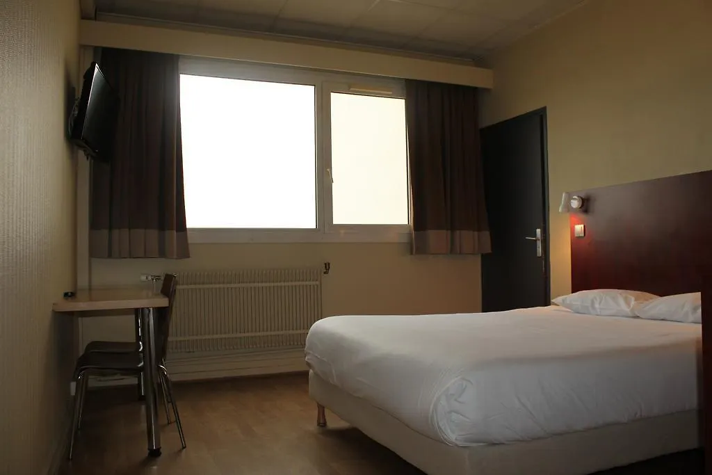 Le Relais De Thiais Aparthotel 2*